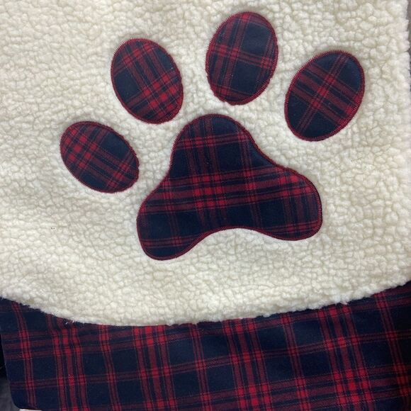 HOLIDAY LANE Paw Sherpa Fleece Center with Tartan Border 48" Tree Skirt - Picture 3 of 4